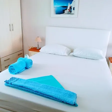 Logaras Seaview Apartment