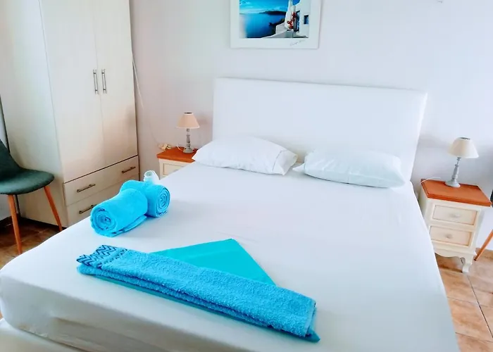 Logaras Seaview Apartment