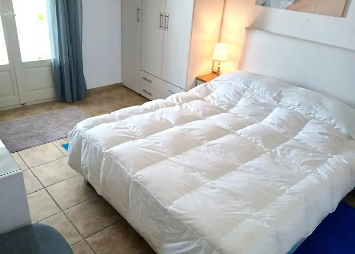 Seaview لوغاراس