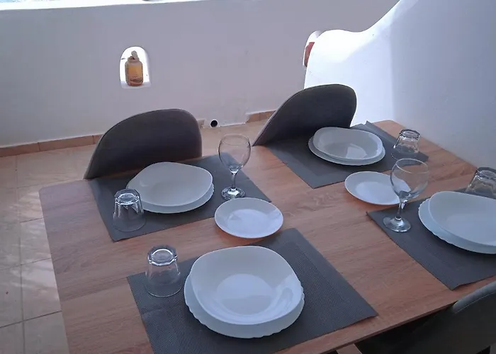 Logaras Seaview Apartment * Logaras